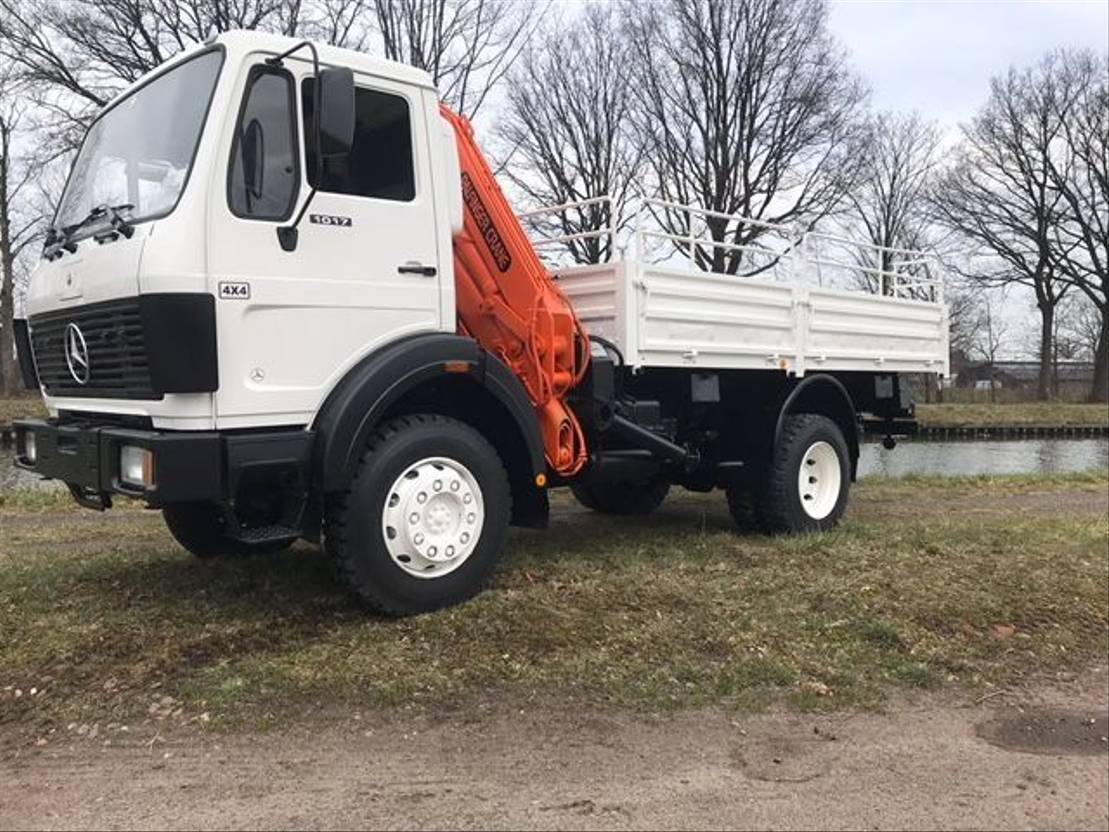 Mercedes-Benz